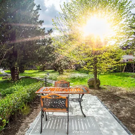 Pipa's Place - Stylish Garden Prime Location 류블랴나
