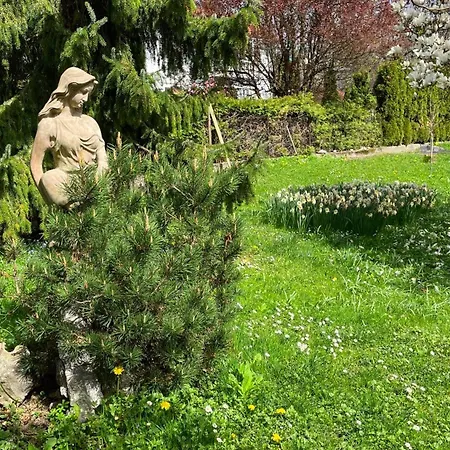 Pipa's Place - Stylish Garden Prime Location * Lubiana
