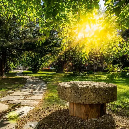 Pipa's Place - Stylish Garden Prime Location * Lubiana